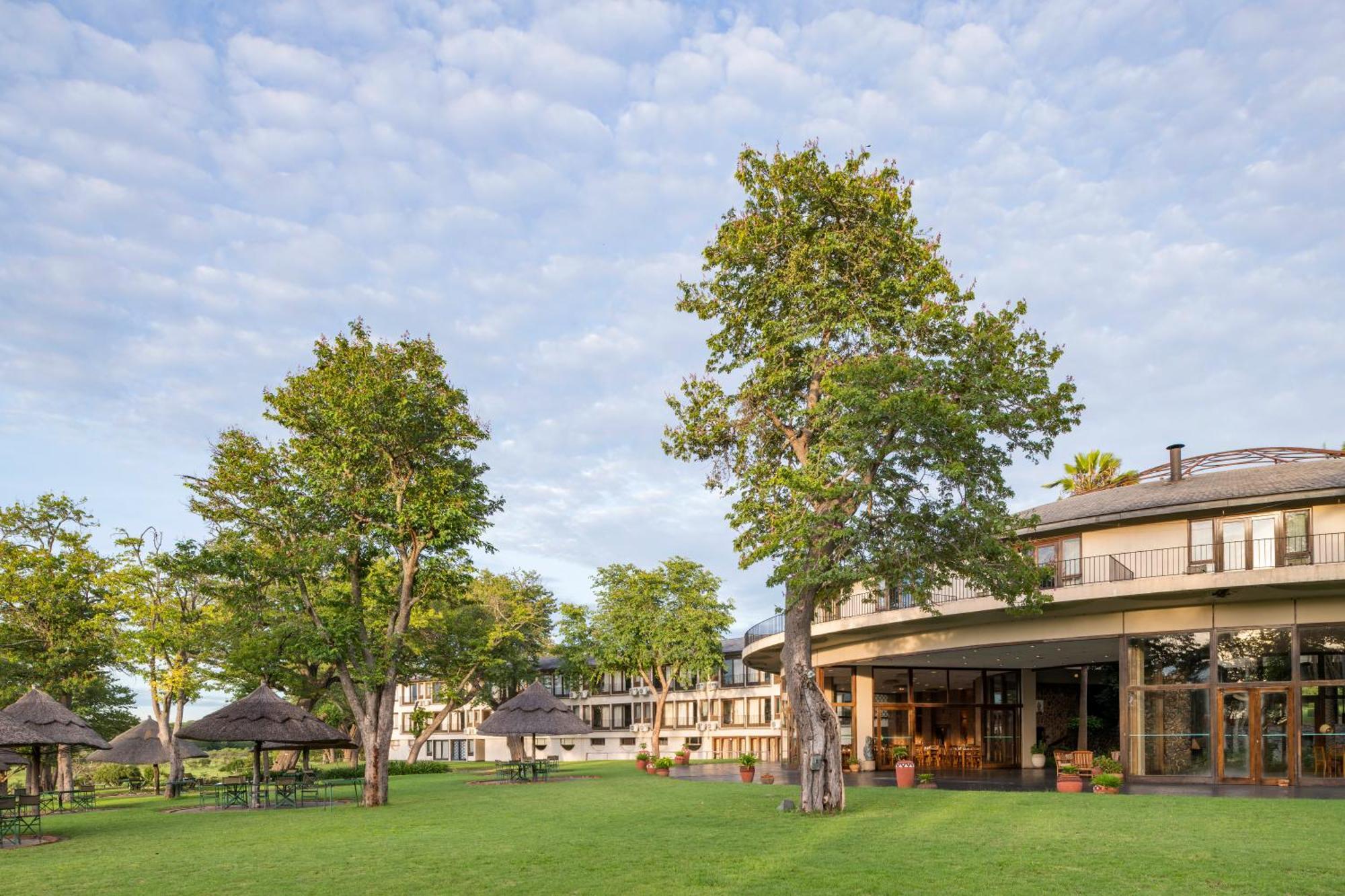 Hwange Safari Lodge Dete Exteriér fotografie